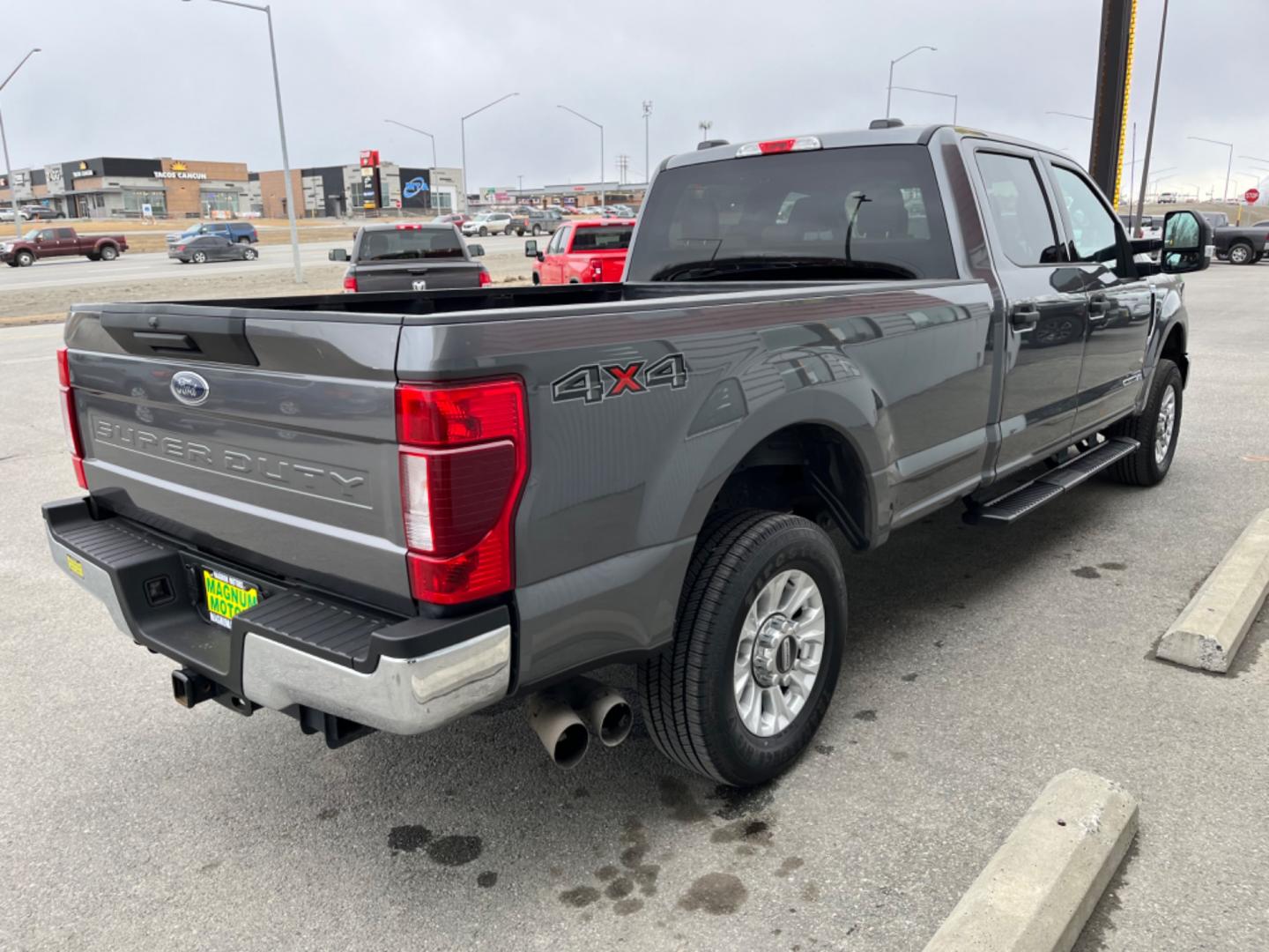 2022 GRAY /Black FORD F-250 SUPER DUT XL (1FT7W2BT2NE) with an 6.7L engine, Automatic transmission, located at 1960 Industrial Drive, Wasilla, 99654, (907) 274-2277, 61.573475, -149.400146 - Photo#4